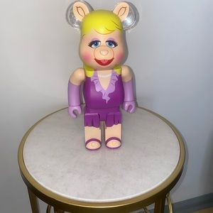 Miss Piggy BearBrick